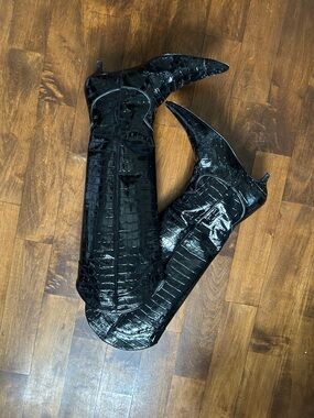 Anine Bing Black Croc-Embossed Pointed-Toe Knee Boots